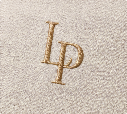 Goldenes LP Monogramm